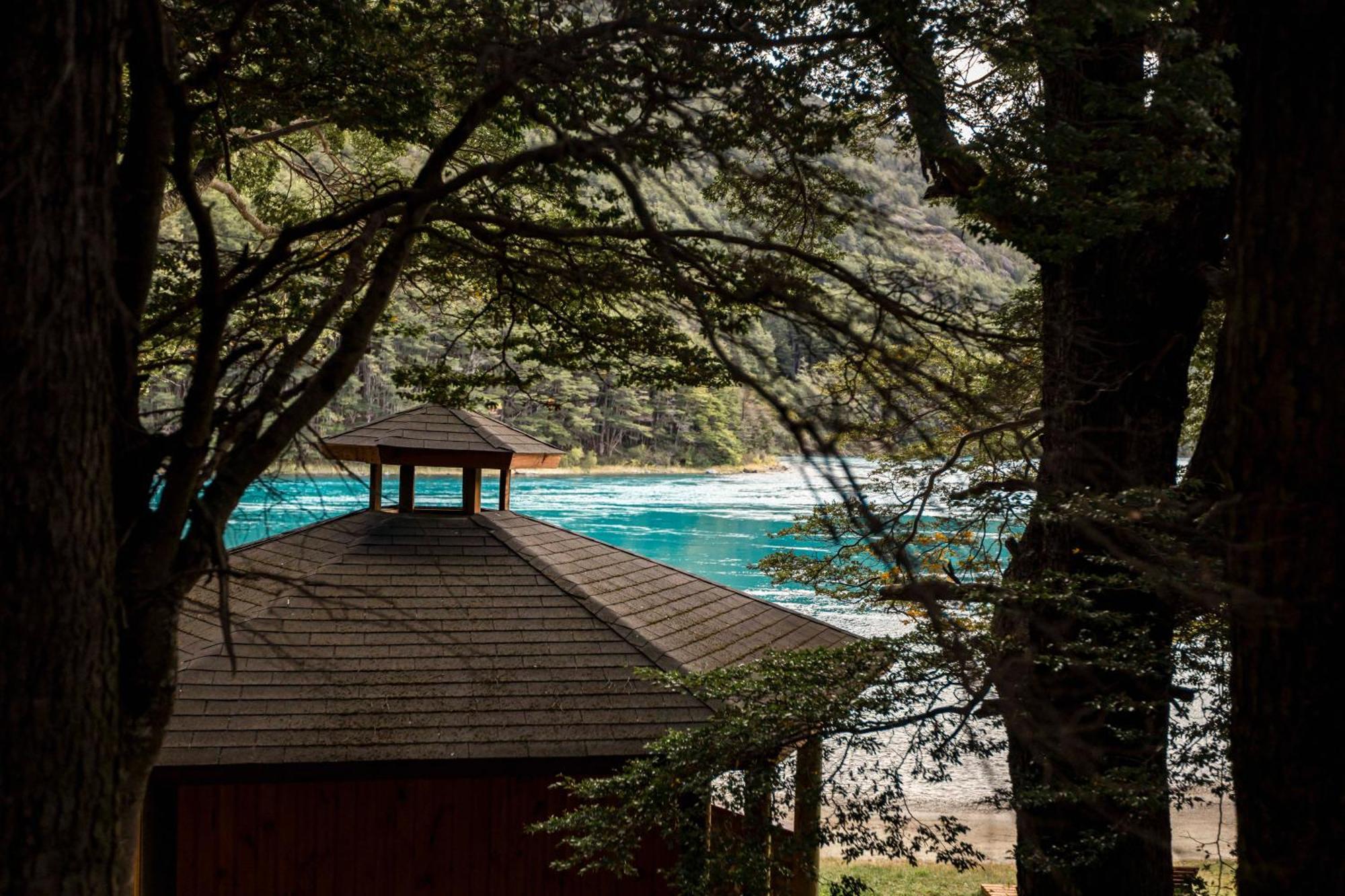 Green Baker Lodge Puerto Bertrand 外观 照片